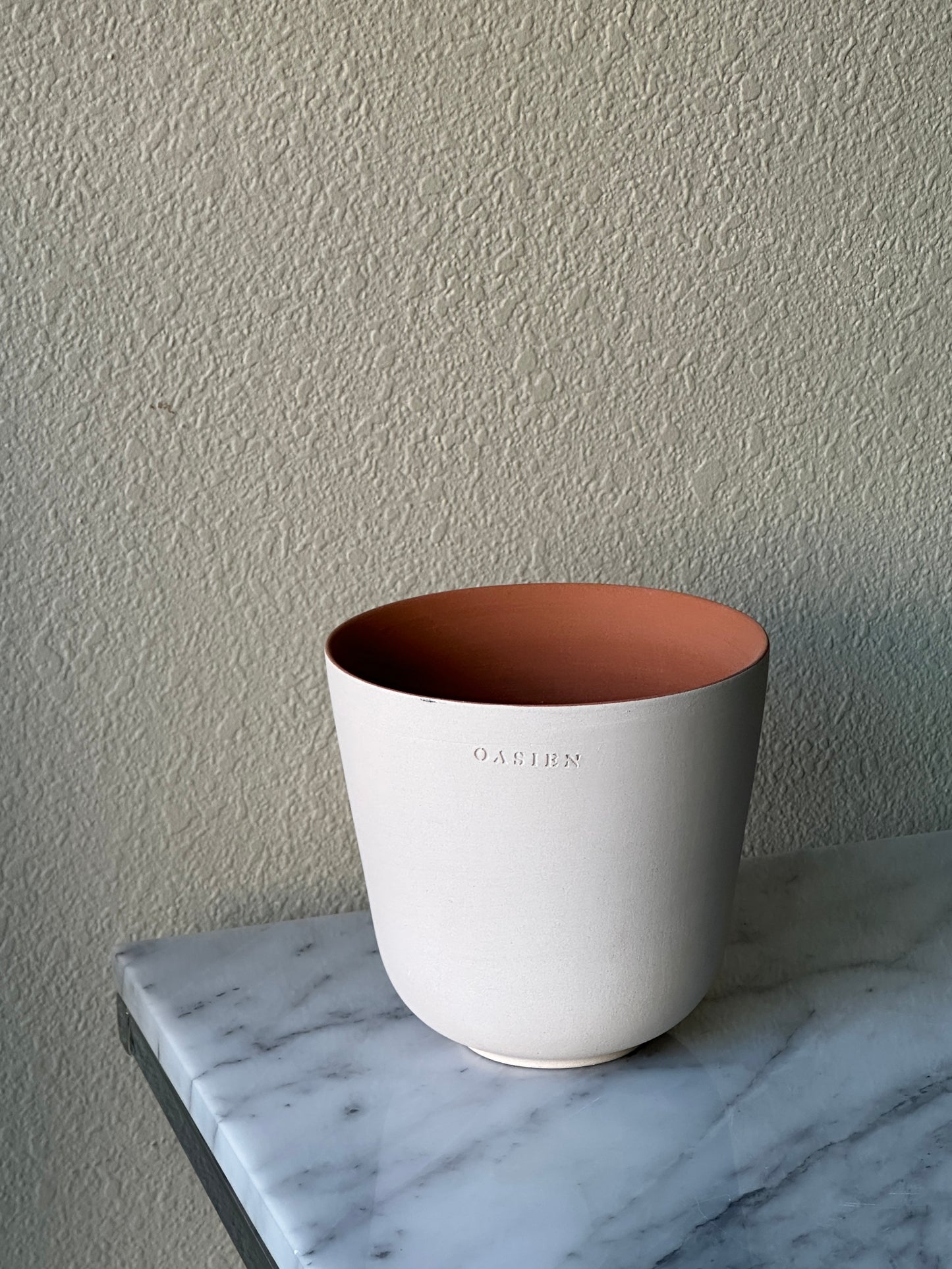 Saguaro pot - ivory & orange