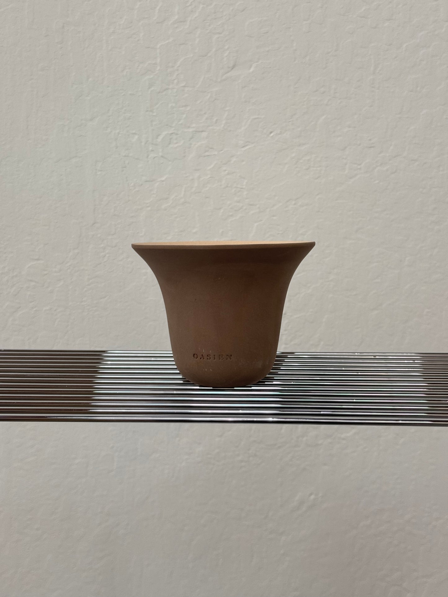 Poppy pot - brown & Ivory