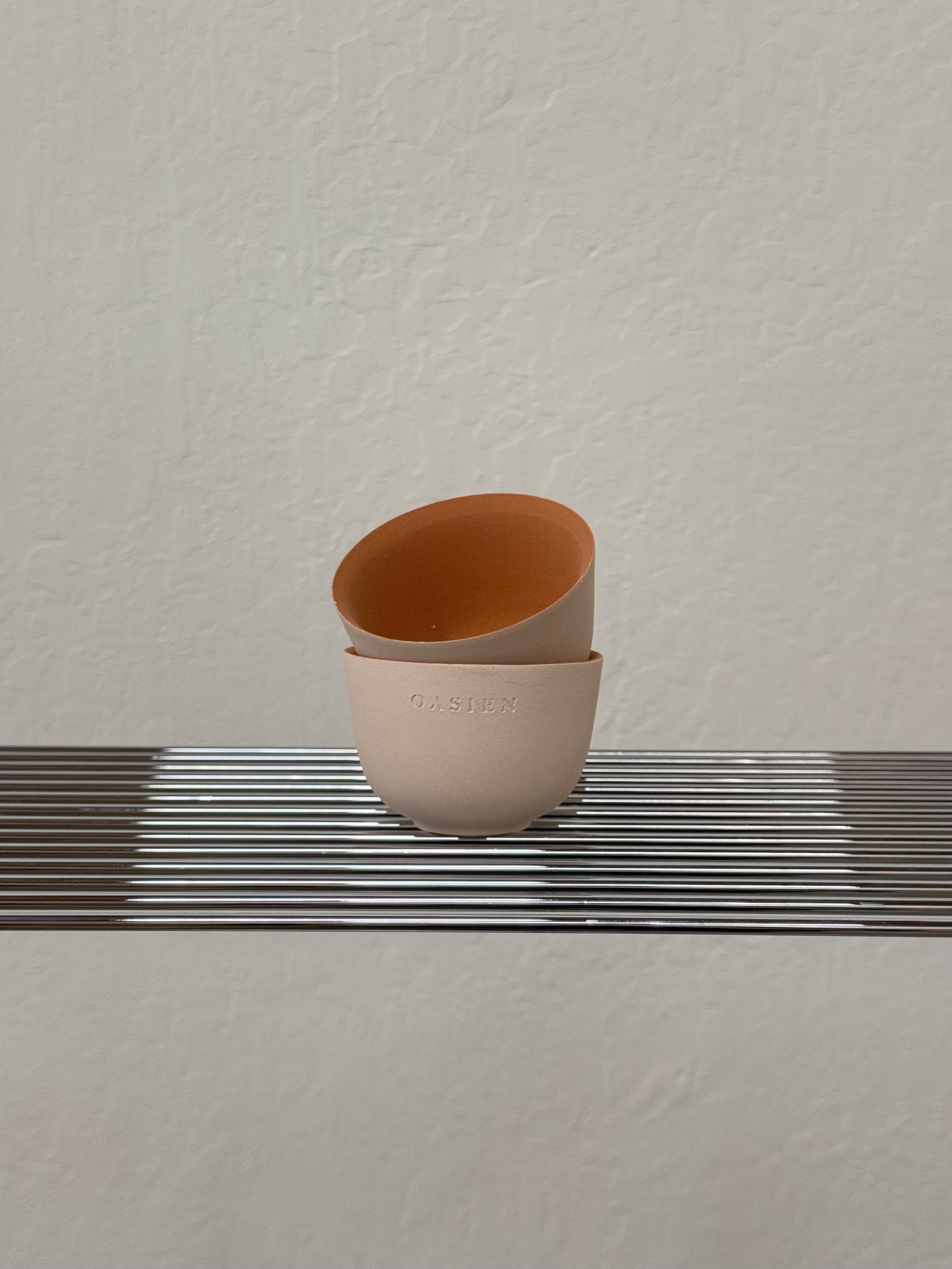 Saguaro pot - ivory & orange